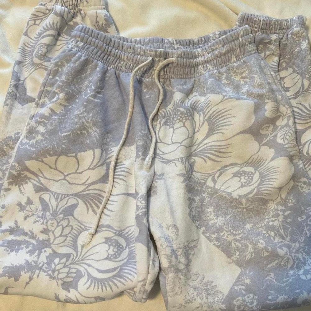 Purple UO sweatpants